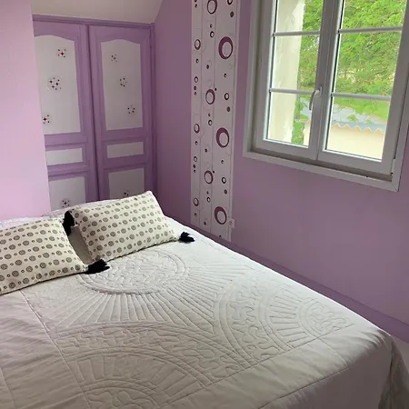 Longere Bord De Avec Grand Jardin Fleuri * Géfosse-Fontenay