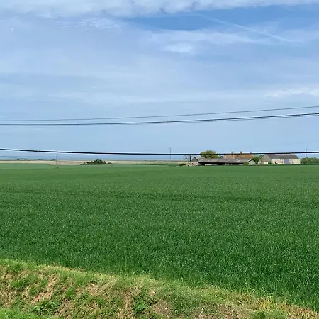 Longere Bord De Avec Grand Jardin Fleuri Dom wakacyjny Géfosse-Fontenay