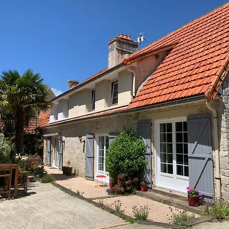 Longere Bord De Avec Grand Jardin Fleuri * Géfosse-Fontenay