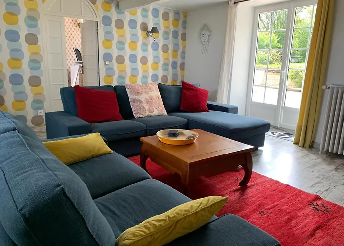 Longère Bord De Avec Grand Jardin Fleuri Hébergement de vacances *