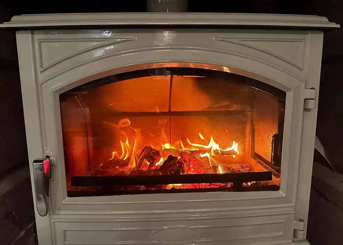 Longère Bord De Avec Grand Jardin Fleuri Hébergement de vacances Géfosse-Fontenay